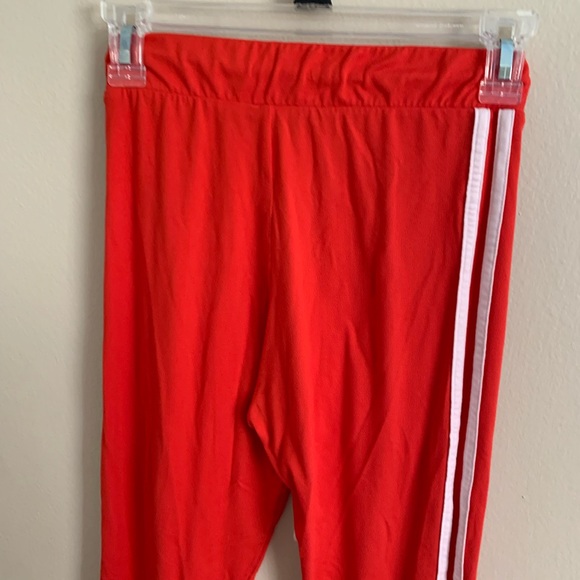 Kittenish red Kennedy two piece legging top set - Picture 8 of 10